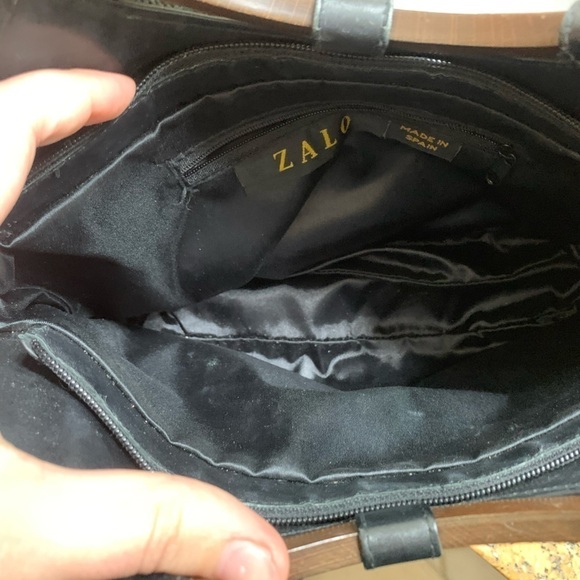 Zalo Vintage Spain Amazing Black Woven Bag with Brown Wooden Circle Handle EUC - Picture 6 of 9